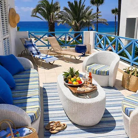 Villa Shack *